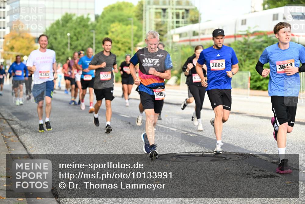 06.09.2026 - CURREX Alsterlauf Dr. Thomas Lammeyer http://msf.ph/oto/10133991 06.09.2026 09:59:09 Laufen 6383, 3221, 3909, 612, 3882, 3613 meine-sportfotos.de