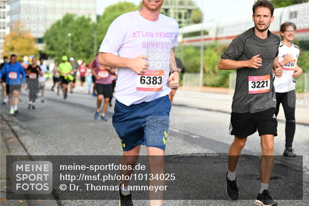 06.09.2026 - CURREX Alsterlauf Dr. Thomas Lammeyer http://msf.ph/oto/10134025 06.09.2026 09:59:12 Laufen 6383, 3221, 5244 meine-sportfotos.de