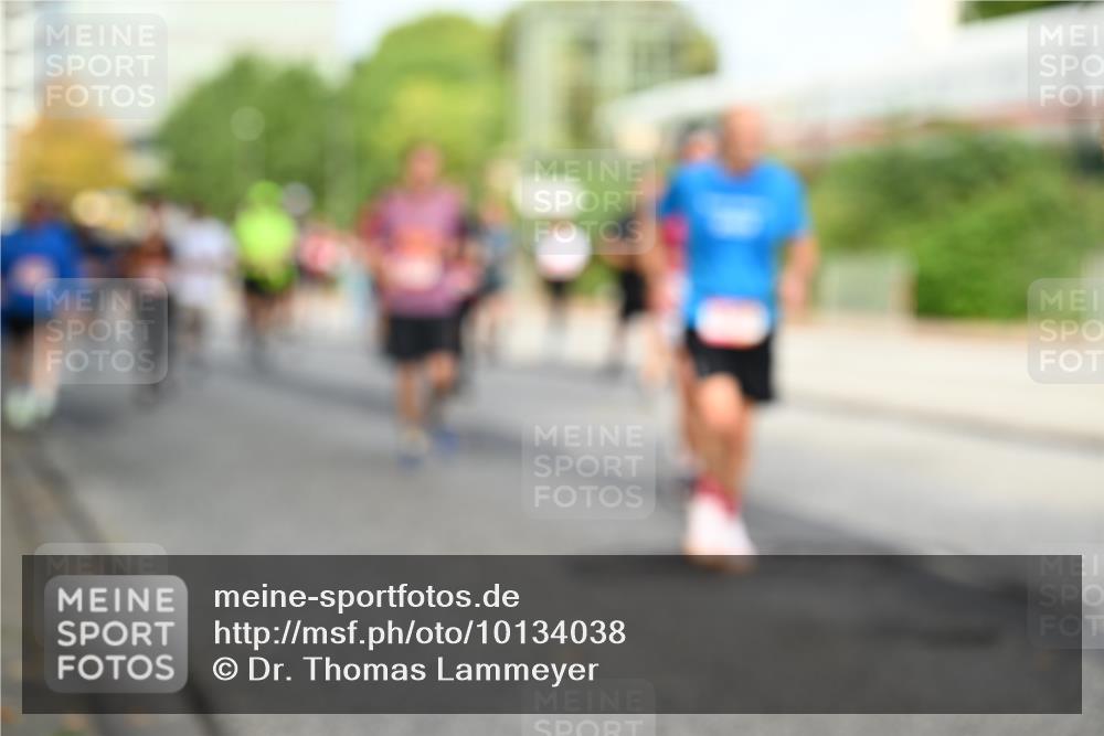 06.09.2026 - CURREX Alsterlauf Dr. Thomas Lammeyer http://msf.ph/oto/10134038 06.09.2026 09:59:13 Laufen  meine-sportfotos.de