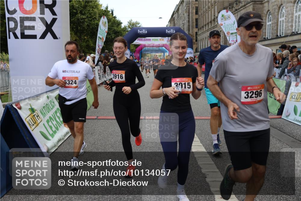 06.09.2026 - CURREX Alsterlauf Strokosch-Dieckow http://msf.ph/oto/10134057 06.09.2026 10:07:58 Ziel 2123, 2387, 2933, 3296, 3666, 3722, 3723, 3757, 3758, 3915, 3916, 3932, 4159, 5290, 5324, 5587, 5588, 5597, 5791, 5860, 6044, 6168, 6176, 6382 meine-sportfotos.de