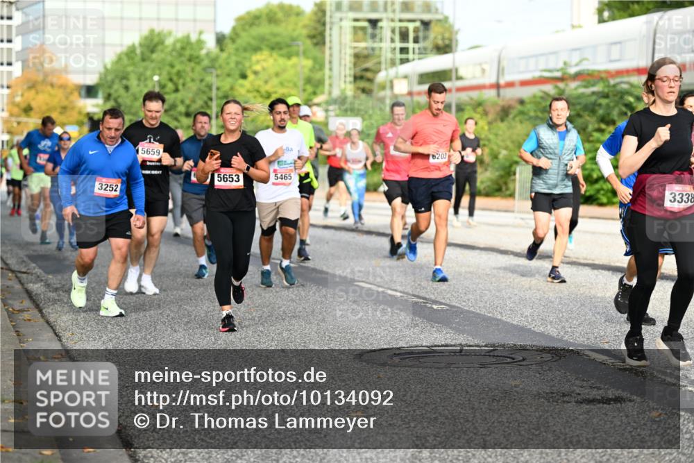 06.09.2026 - CURREX Alsterlauf Dr. Thomas Lammeyer http://msf.ph/oto/10134092 06.09.2026 09:59:18 Laufen 3252, 5659, 5653, 5465, 6203, 3338 meine-sportfotos.de