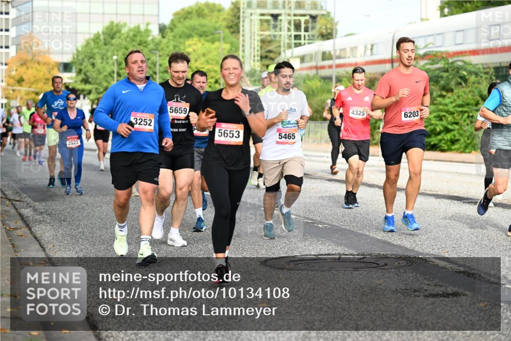 06.09.2026 - CURREX Alsterlauf Dr. Thomas Lammeyer http://msf.ph/oto/10134108 06.09.2026 09:59:19 Laufen 2522, 3252, 5659, 5653, 2005, 5465, 4325, 6203 meine-sportfotos.de