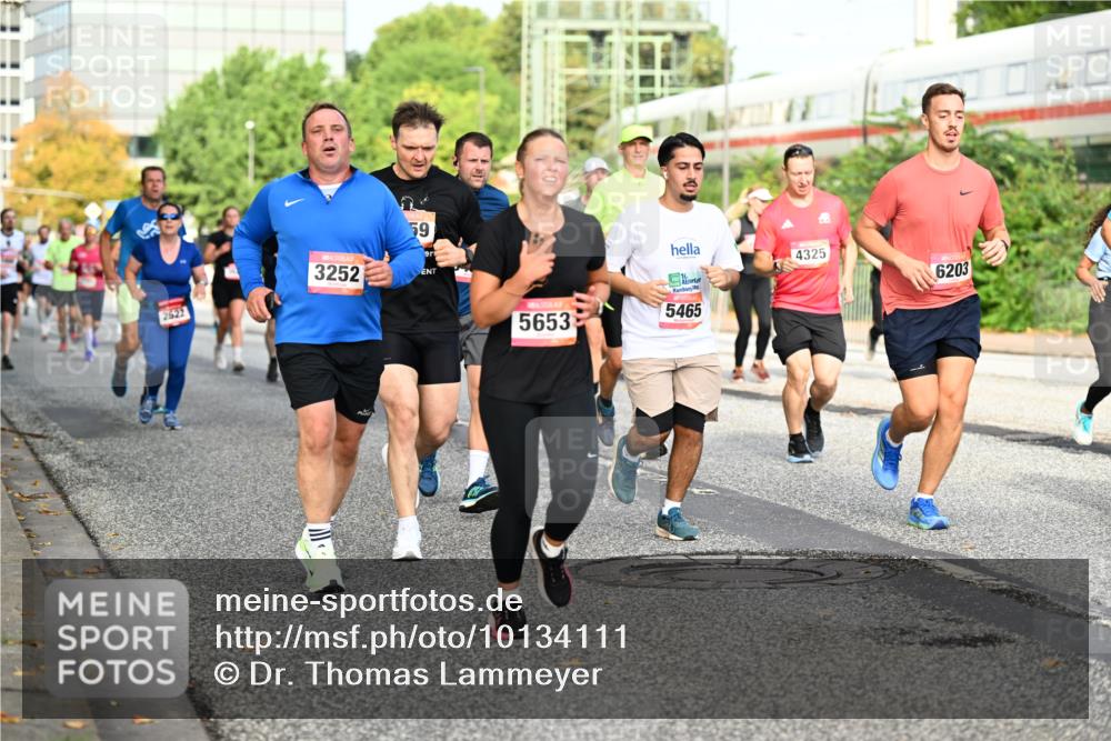 06.09.2026 - CURREX Alsterlauf Dr. Thomas Lammeyer http://msf.ph/oto/10134111 06.09.2026 09:59:19 Laufen 59, 3252, 2522, 5653, 4325, 5465, 6203 meine-sportfotos.de