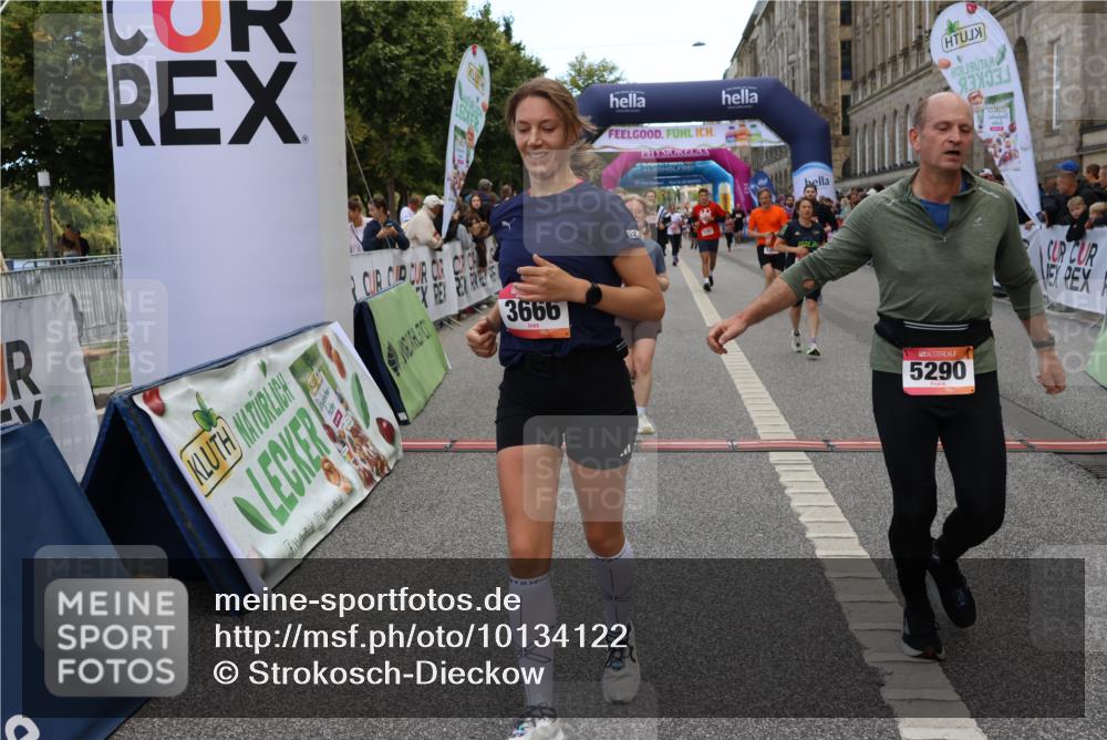 06.09.2026 - CURREX Alsterlauf Strokosch-Dieckow http://msf.ph/oto/10134122 06.09.2026 10:08:04 Ziel 2390, 3192, 3193, 3194, 3296, 3298, 3666, 3757, 3758, 3916, 4159, 4841, 5049, 5256, 5290, 5597, 6168, 6361, 6395 meine-sportfotos.de