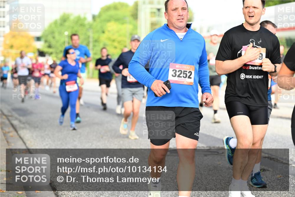 06.09.2026 - CURREX Alsterlauf Dr. Thomas Lammeyer http://msf.ph/oto/10134134 06.09.2026 09:59:21 Laufen 11, 3252, 9 meine-sportfotos.de