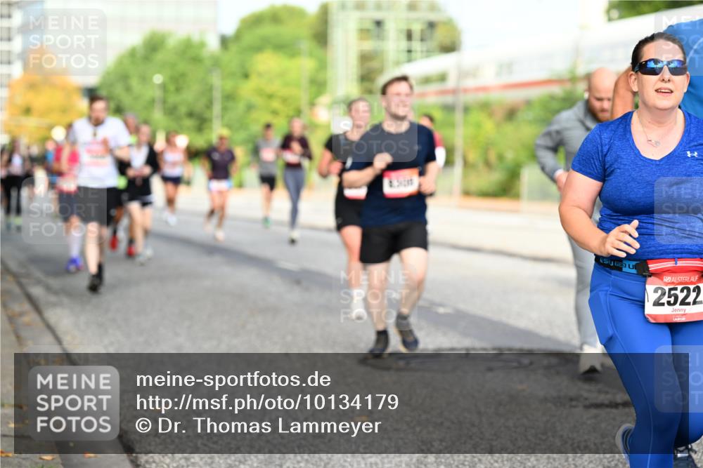 06.09.2026 - CURREX Alsterlauf Dr. Thomas Lammeyer http://msf.ph/oto/10134179 06.09.2026 09:59:25 Laufen 2522 meine-sportfotos.de