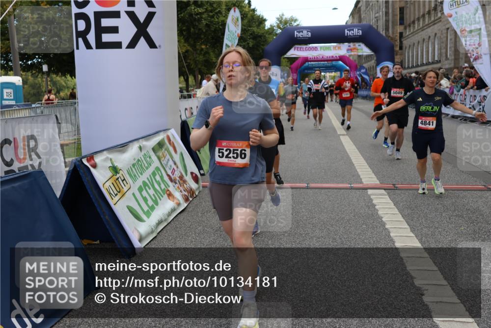06.09.2026 - CURREX Alsterlauf Strokosch-Dieckow http://msf.ph/oto/10134181 06.09.2026 10:08:06 Ziel 2390, 2407, 3192, 3193, 3194, 3298, 3666, 4159, 4292, 4727, 4841, 5049, 5256, 5290, 5597, 6168, 6361, 6395 meine-sportfotos.de