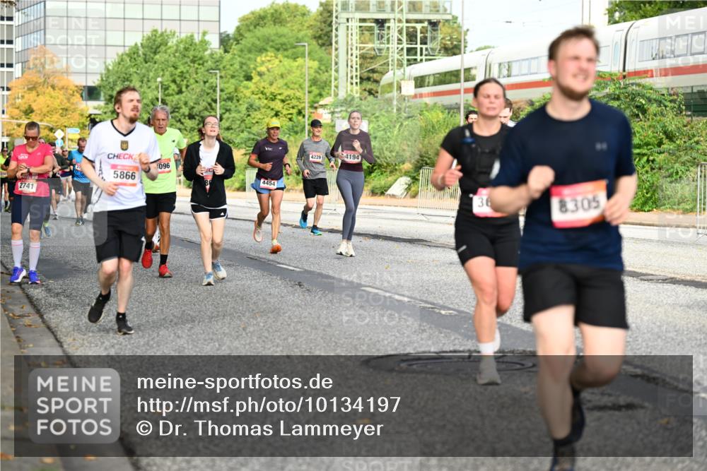 06.09.2026 - CURREX Alsterlauf Dr. Thomas Lammeyer http://msf.ph/oto/10134197 06.09.2026 09:59:26 Laufen 2741, 5866, 096, 4454, 4229, 4194, 36, 8305 meine-sportfotos.de