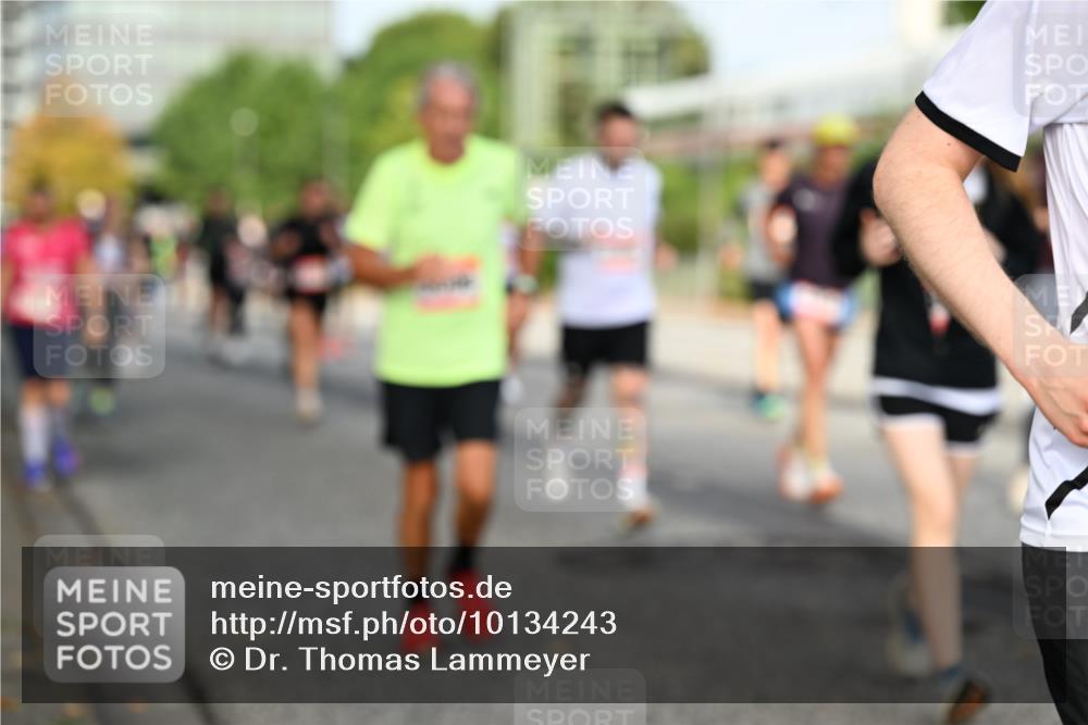 06.09.2026 - CURREX Alsterlauf Dr. Thomas Lammeyer http://msf.ph/oto/10134243 06.09.2026 09:59:30 Laufen  meine-sportfotos.de