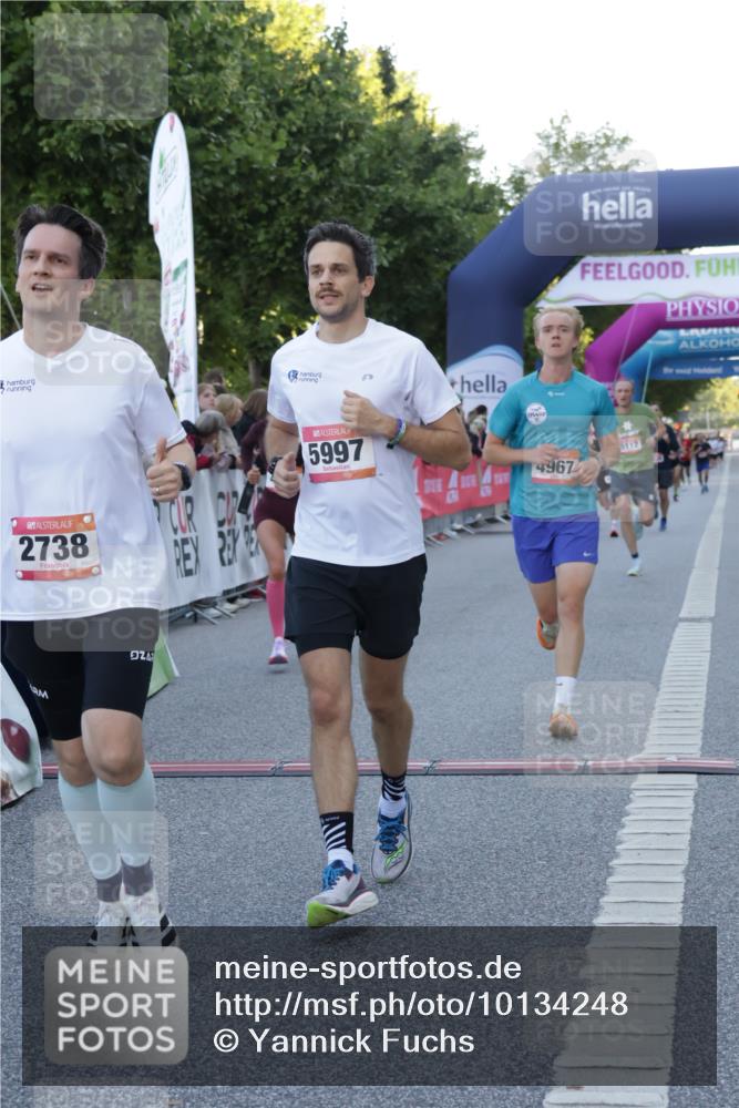 06.09.2026 - CURREX Alsterlauf Yannick Fuchs http://msf.ph/oto/10134248 06.09.2026 09:42:02 Ziel 2606, 2738, 3592, 3714, 4068, 4535, 4854, 4931, 4967, 5112, 5124, 5997, 6375, 8057, 8148 meine-sportfotos.de