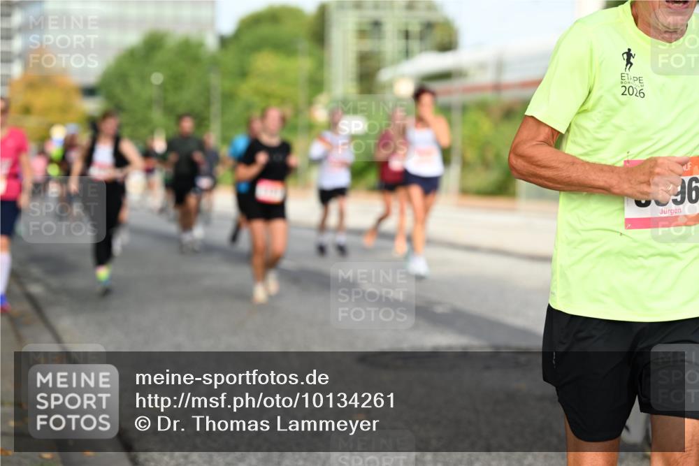 06.09.2026 - CURREX Alsterlauf Dr. Thomas Lammeyer http://msf.ph/oto/10134261 06.09.2026 09:59:32 Laufen 2026, 596 meine-sportfotos.de