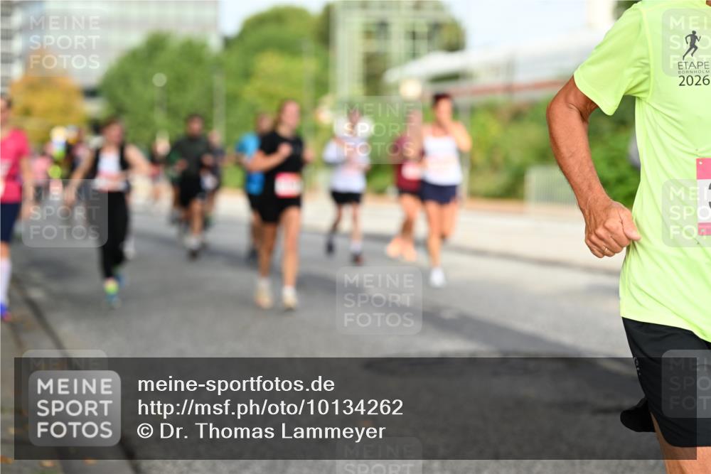 06.09.2026 - CURREX Alsterlauf Dr. Thomas Lammeyer http://msf.ph/oto/10134262 06.09.2026 09:59:32 Laufen 2026 meine-sportfotos.de