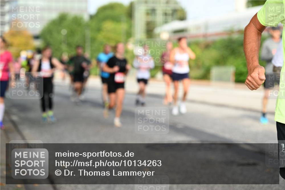 06.09.2026 - CURREX Alsterlauf Dr. Thomas Lammeyer http://msf.ph/oto/10134263 06.09.2026 09:59:32 Laufen  meine-sportfotos.de