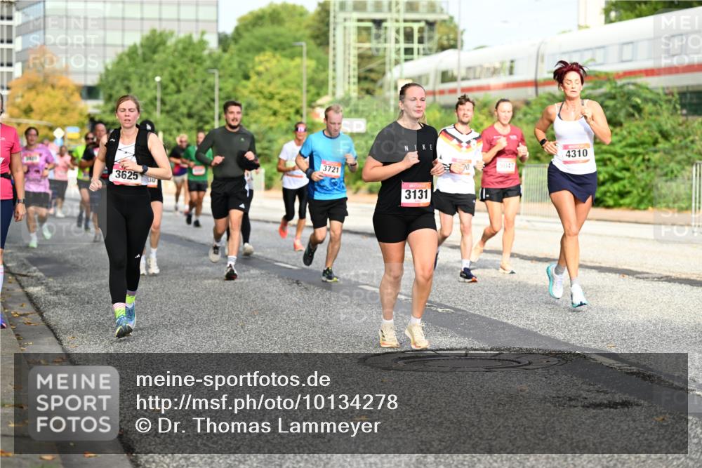 06.09.2026 - CURREX Alsterlauf Dr. Thomas Lammeyer http://msf.ph/oto/10134278 06.09.2026 09:59:33 Laufen 10, 3625, 3721, 3131, 4310, 30, 5047 meine-sportfotos.de