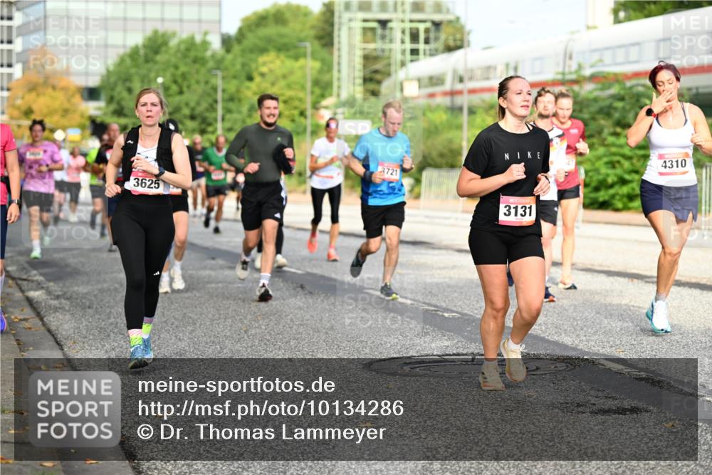 06.09.2026 - CURREX Alsterlauf Dr. Thomas Lammeyer http://msf.ph/oto/10134286 06.09.2026 09:59:34 Laufen 3625, 3721, 3131, 4310 meine-sportfotos.de