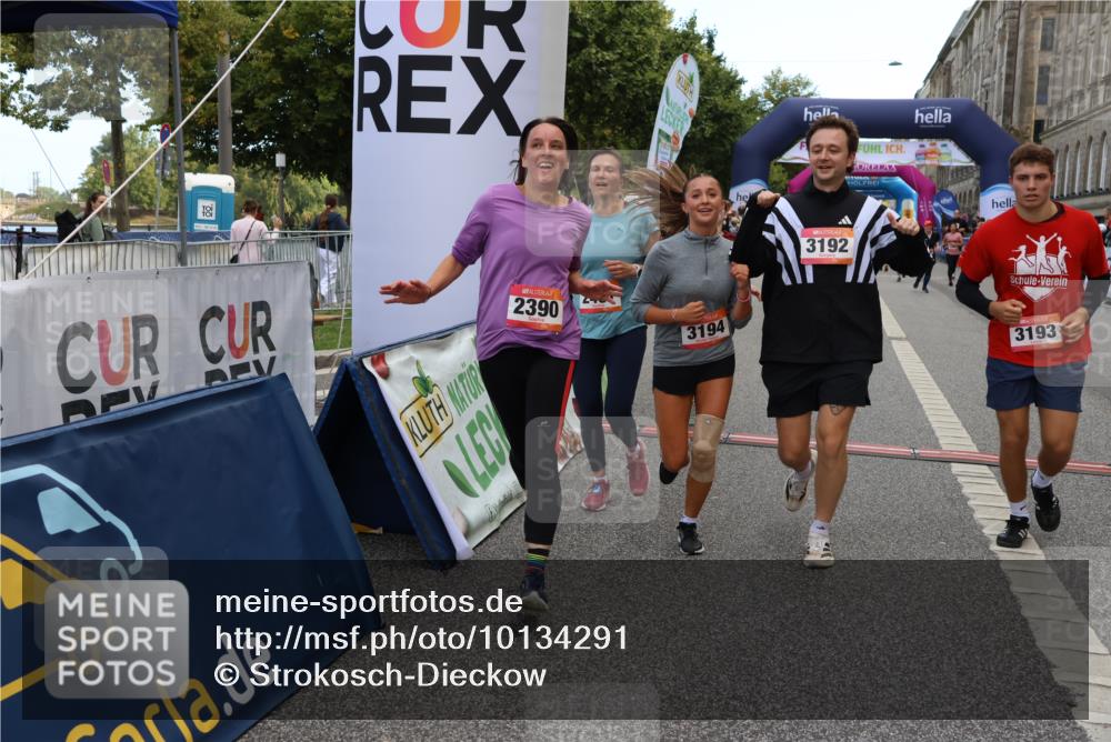 06.09.2026 - CURREX Alsterlauf Strokosch-Dieckow http://msf.ph/oto/10134291 06.09.2026 10:08:11 Ziel 2363, 2390, 2407, 2785, 3192, 3193, 3194, 3298, 3933, 4292, 4590, 4727, 4841, 5049, 5256, 5507, 6361, 6395 meine-sportfotos.de