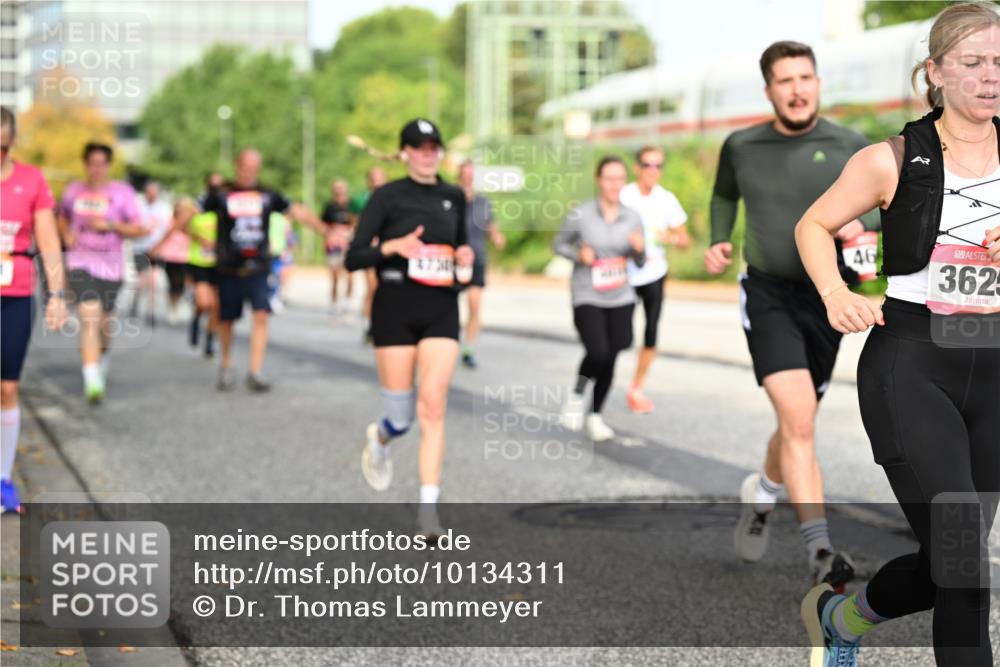 06.09.2026 - CURREX Alsterlauf Dr. Thomas Lammeyer http://msf.ph/oto/10134311 06.09.2026 09:59:36 Laufen 4730, 46, 3625 meine-sportfotos.de