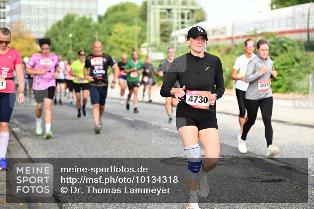 06.09.2026 - CURREX Alsterlauf Dr. Thomas Lammeyer http://msf.ph/oto/10134318 06.09.2026 09:59:37 Laufen 1, 110, 7, 4730, 4919 meine-sportfotos.de