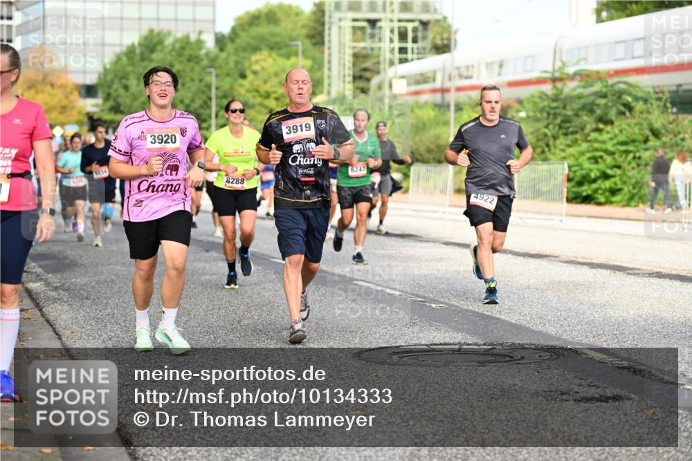 06.09.2026 - CURREX Alsterlauf Dr. Thomas Lammeyer http://msf.ph/oto/10134333 06.09.2026 09:59:39 Laufen 1234, 3920, 8288, 3919, 6247, 4922 meine-sportfotos.de