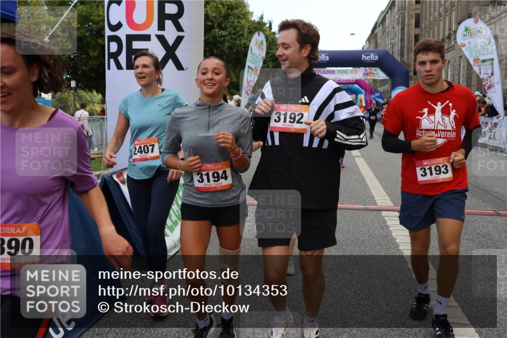 06.09.2026 - CURREX Alsterlauf Strokosch-Dieckow http://msf.ph/oto/10134353 06.09.2026 10:08:11 Ziel 2363, 2390, 2407, 2785, 3192, 3193, 3194, 3298, 3933, 4292, 4590, 4727, 4841, 5049, 5256, 5507, 6361, 6395 meine-sportfotos.de