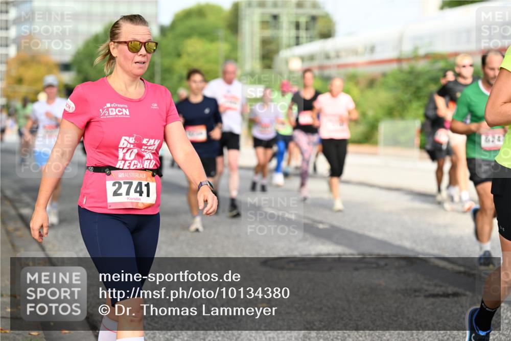 06.09.2026 - CURREX Alsterlauf Dr. Thomas Lammeyer http://msf.ph/oto/10134380 06.09.2026 09:59:43 Laufen 1, 2, 2741, 110 meine-sportfotos.de