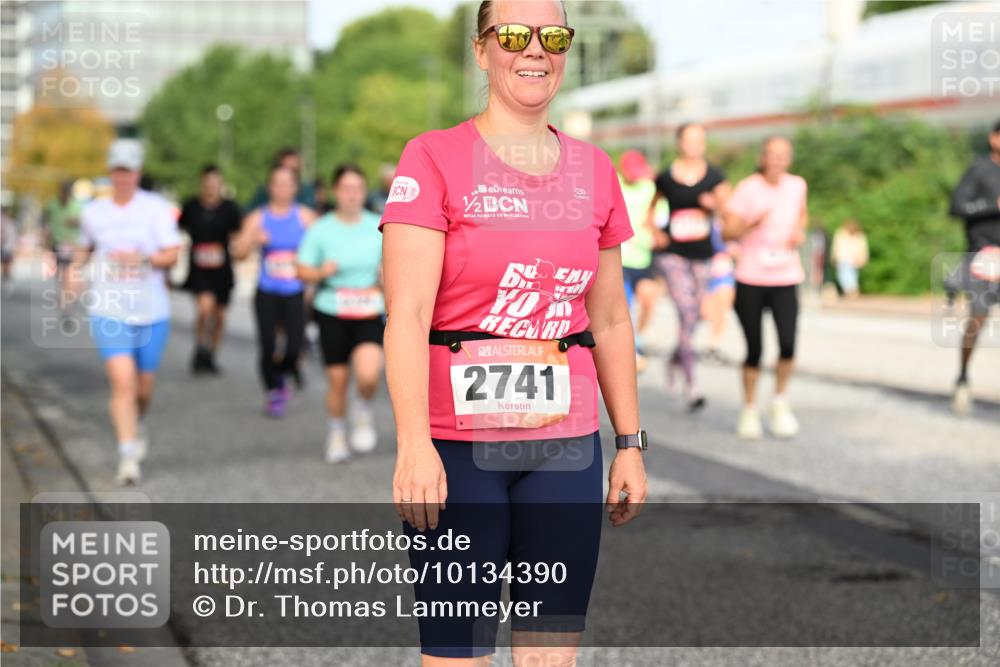06.09.2026 - CURREX Alsterlauf Dr. Thomas Lammeyer http://msf.ph/oto/10134390 06.09.2026 09:59:43 Laufen 1, 2, 2741 meine-sportfotos.de