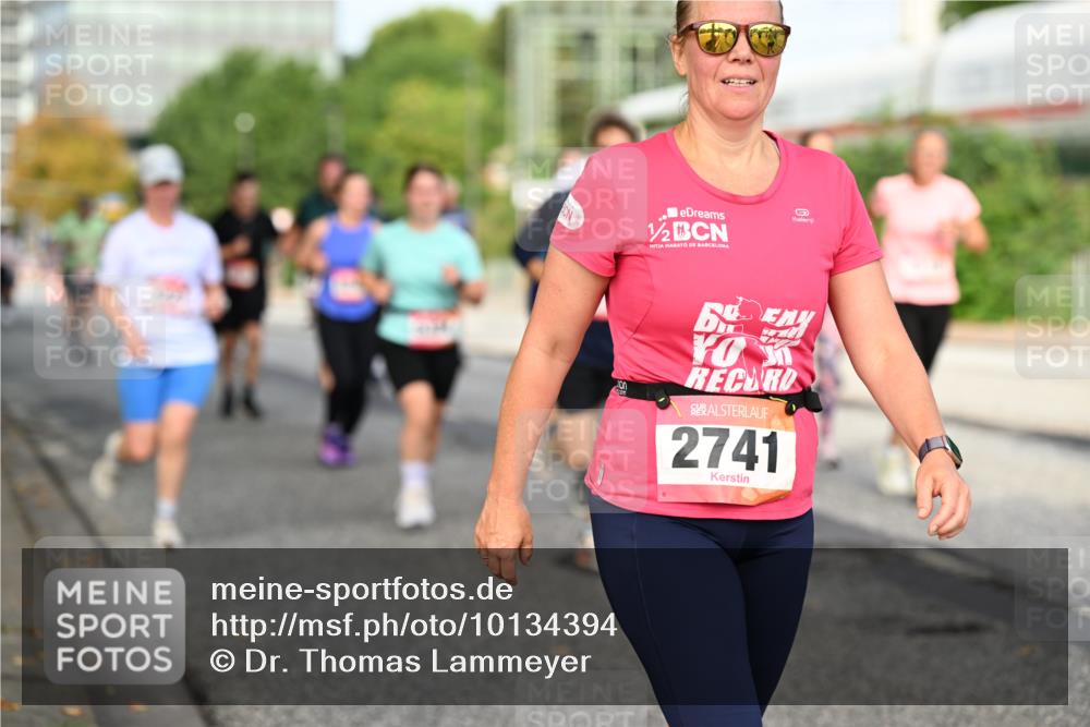 06.09.2026 - CURREX Alsterlauf Dr. Thomas Lammeyer http://msf.ph/oto/10134394 06.09.2026 09:59:44 Laufen 1, 2, 2741 meine-sportfotos.de