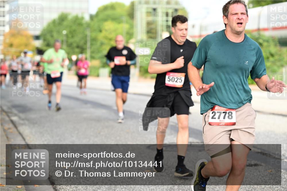 06.09.2026 - CURREX Alsterlauf Dr. Thomas Lammeyer http://msf.ph/oto/10134441 06.09.2026 09:59:48 Laufen 5025, 2778 meine-sportfotos.de