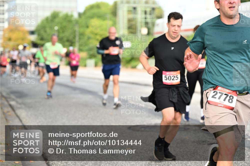 06.09.2026 - CURREX Alsterlauf Dr. Thomas Lammeyer http://msf.ph/oto/10134444 06.09.2026 09:59:48 Laufen 5025, 2778 meine-sportfotos.de