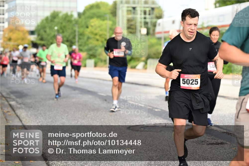 06.09.2026 - CURREX Alsterlauf Dr. Thomas Lammeyer http://msf.ph/oto/10134448 06.09.2026 09:59:49 Laufen 7, 5025, 546 meine-sportfotos.de