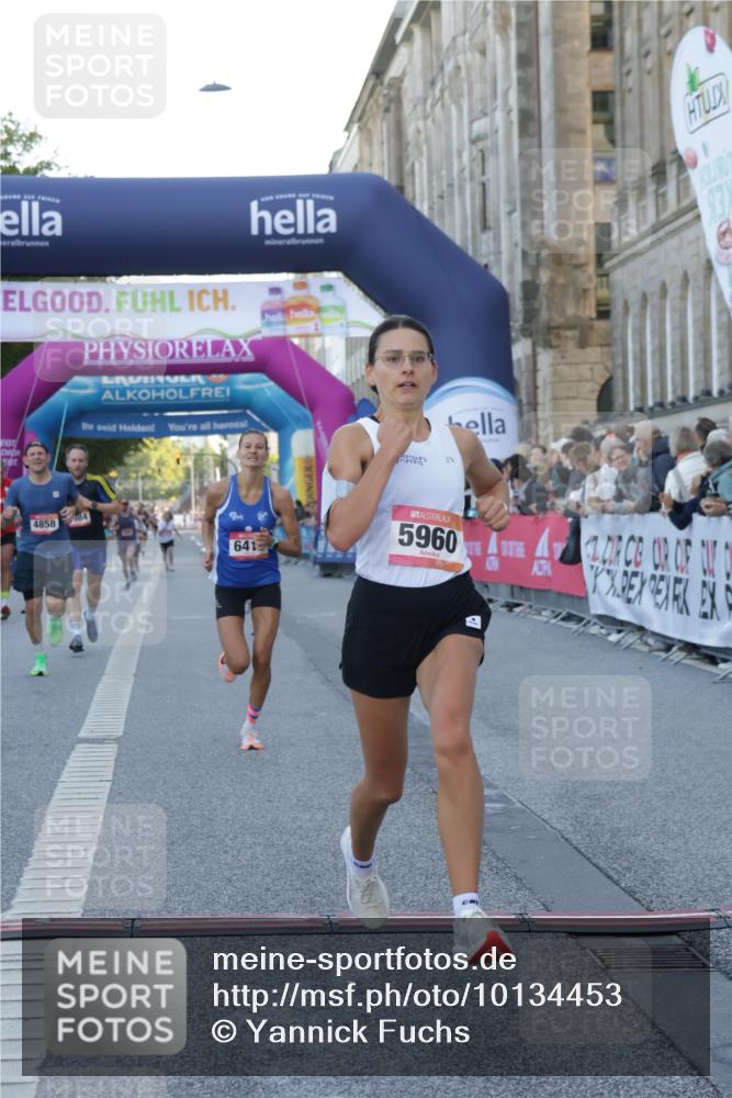 06.09.2026 - CURREX Alsterlauf Yannick Fuchs http://msf.ph/oto/10134453 06.09.2026 09:42:14 Ziel 3238, 4241, 4858, 5112, 5960, 5984, 6127, 6151, 6280, 6419, 6463 meine-sportfotos.de
