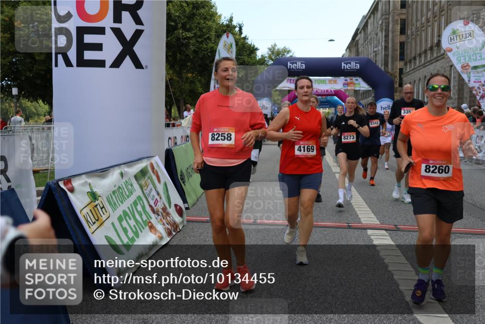 06.09.2026 - CURREX Alsterlauf Strokosch-Dieckow http://msf.ph/oto/10134455 06.09.2026 10:08:20 Ziel 2155, 2363, 2440, 2504, 2785, 3200, 3309, 3352, 3933, 4146, 4169, 4247, 4399, 4447, 4590, 5342, 5502, 5507, 5582, 6473, 8045, 8258, 8260, 8297 meine-sportfotos.de