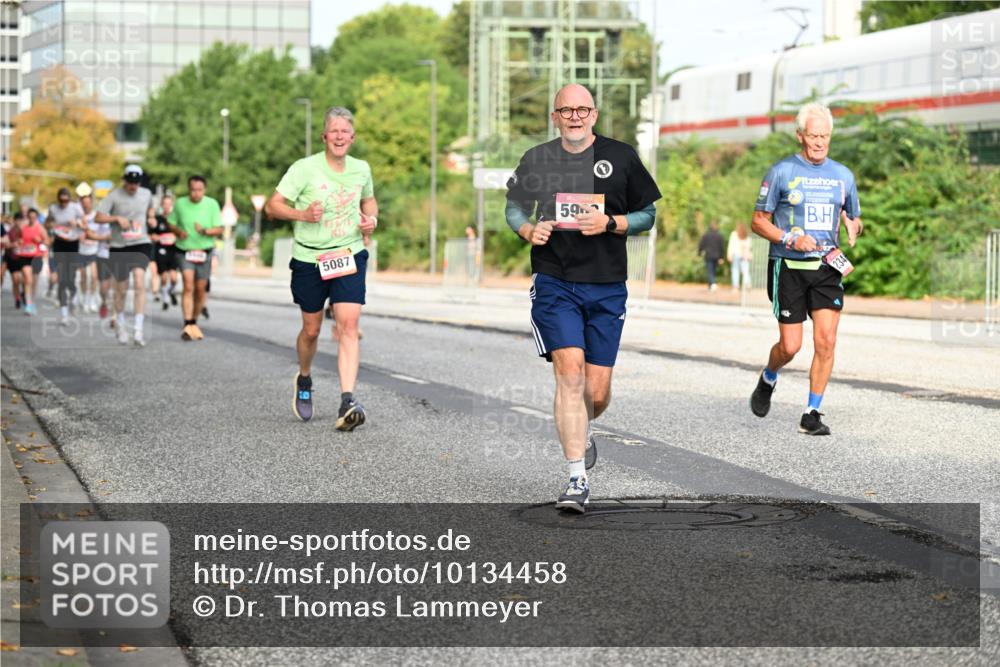 06.09.2026 - CURREX Alsterlauf Dr. Thomas Lammeyer http://msf.ph/oto/10134458 06.09.2026 09:59:49 Laufen 59, 5087, 234 meine-sportfotos.de