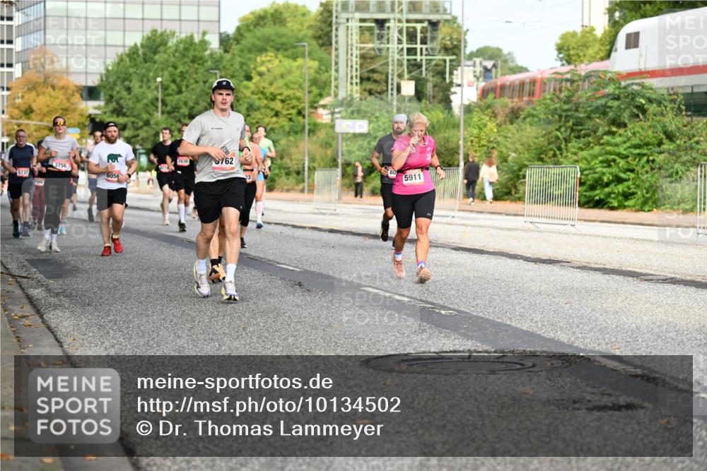 06.09.2026 - CURREX Alsterlauf Dr. Thomas Lammeyer http://msf.ph/oto/10134502 06.09.2026 09:59:53 Laufen 762, 80, 3756, 5911, 5737, 6056 meine-sportfotos.de