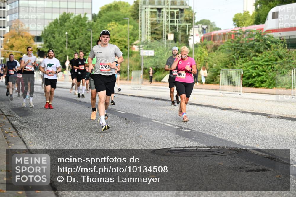 06.09.2026 - CURREX Alsterlauf Dr. Thomas Lammeyer http://msf.ph/oto/10134508 06.09.2026 09:59:53 Laufen 3762, 3756, 802, 5911 meine-sportfotos.de