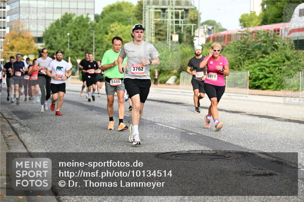 06.09.2026 - CURREX Alsterlauf Dr. Thomas Lammeyer http://msf.ph/oto/10134514 06.09.2026 09:59:54 Laufen 2448, 3762, 8022, 5911 meine-sportfotos.de