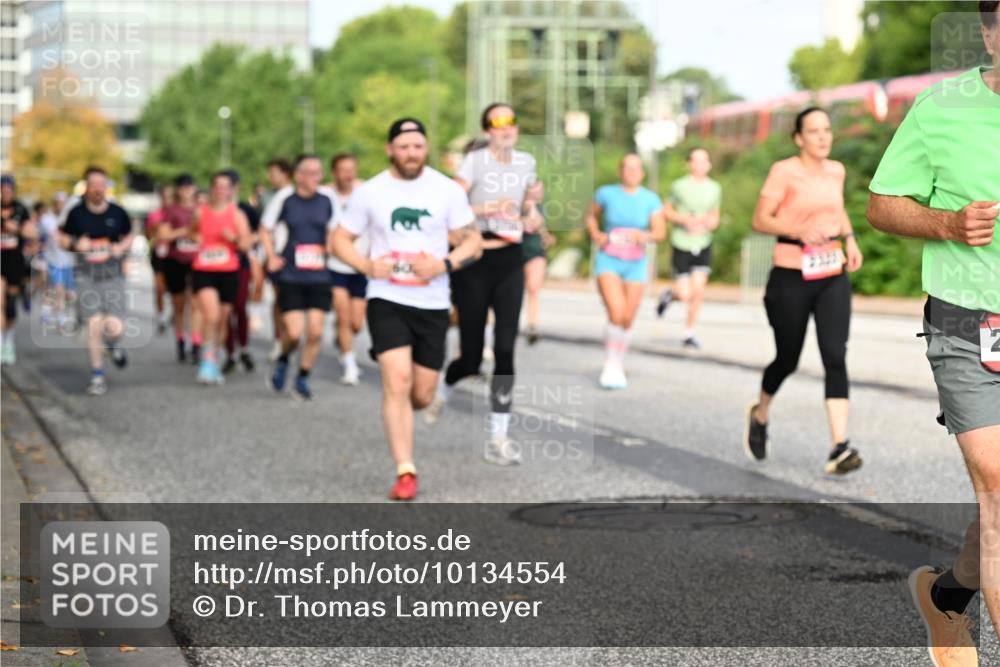 06.09.2026 - CURREX Alsterlauf Dr. Thomas Lammeyer http://msf.ph/oto/10134554 06.09.2026 09:59:57 Laufen  meine-sportfotos.de