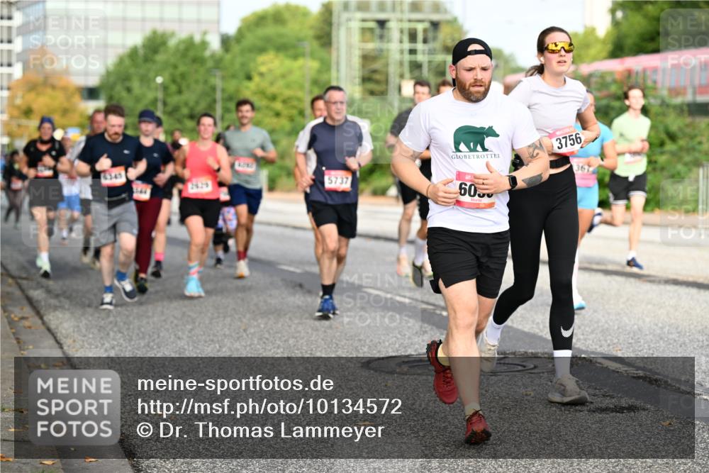 06.09.2026 - CURREX Alsterlauf Dr. Thomas Lammeyer http://msf.ph/oto/10134572 06.09.2026 09:59:59 Laufen 5345, 29, 29, 4242, 5737, 3756, 367, 60 meine-sportfotos.de