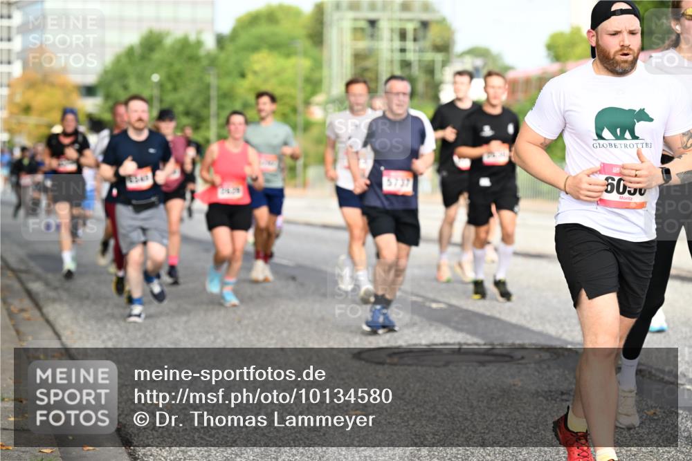 06.09.2026 - CURREX Alsterlauf Dr. Thomas Lammeyer http://msf.ph/oto/10134580 06.09.2026 10:00:00 Laufen 2347, 5737, 6050 meine-sportfotos.de