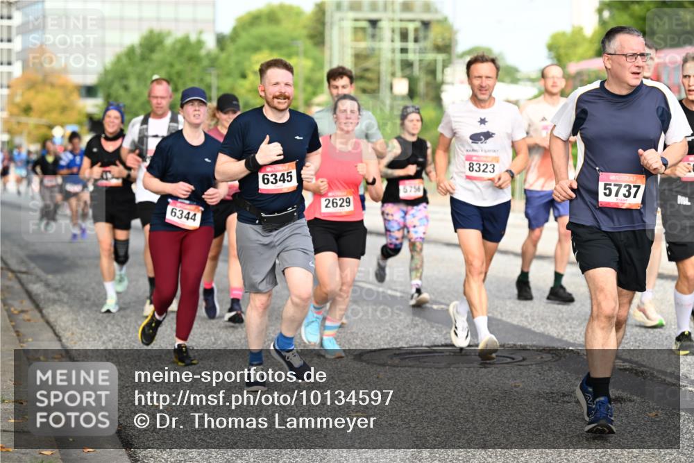 06.09.2026 - CURREX Alsterlauf Dr. Thomas Lammeyer http://msf.ph/oto/10134597 06.09.2026 10:00:01 Laufen 6344, 6345, 2629, 8323, 5737 meine-sportfotos.de