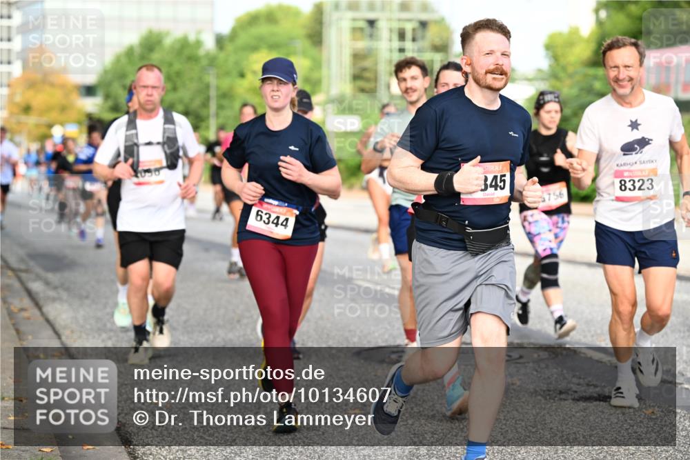06.09.2026 - CURREX Alsterlauf Dr. Thomas Lammeyer http://msf.ph/oto/10134607 06.09.2026 10:00:02 Laufen 6344, 345, 445, 8323 meine-sportfotos.de
