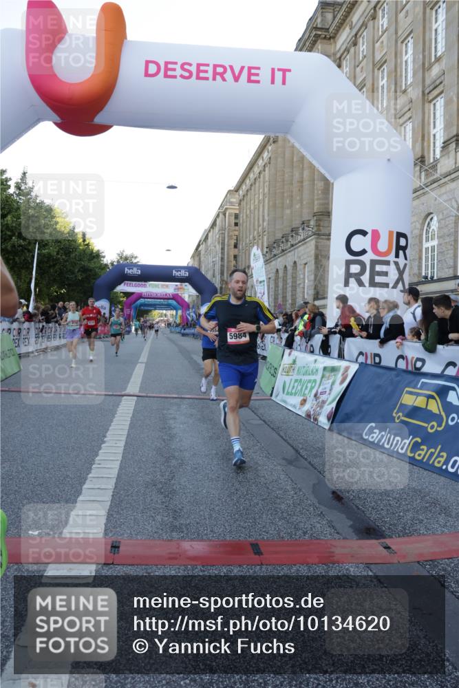 06.09.2026 - CURREX Alsterlauf Yannick Fuchs http://msf.ph/oto/10134620 06.09.2026 09:42:19 Ziel 2003, 4114, 4858, 5554, 5960, 5984, 6151, 6419, 6463, 8197 meine-sportfotos.de