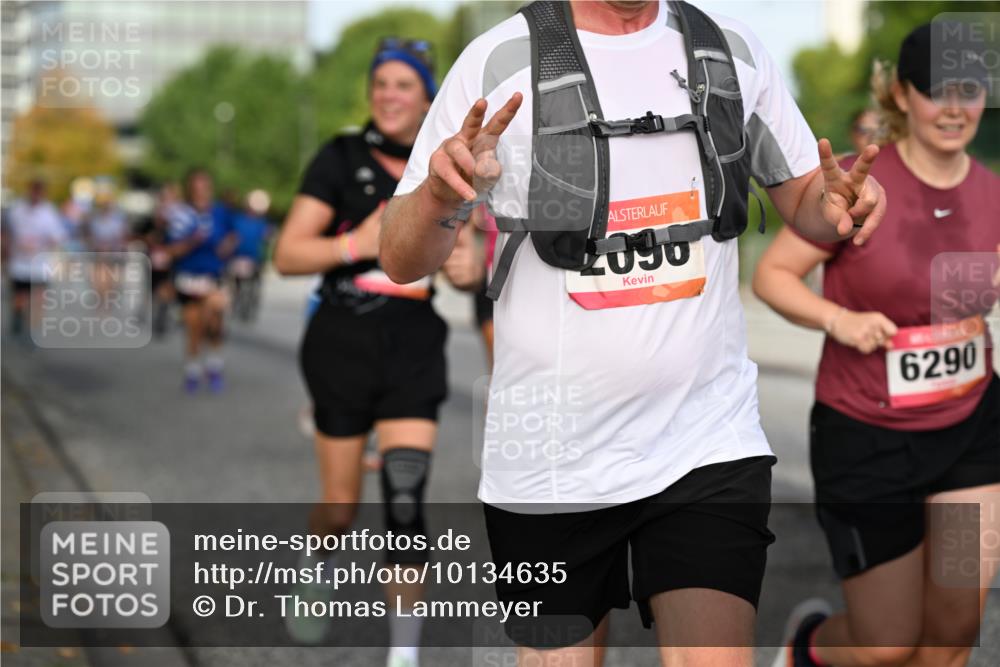 06.09.2026 - CURREX Alsterlauf Dr. Thomas Lammeyer http://msf.ph/oto/10134635 06.09.2026 10:00:04 Laufen 2096, 6290 meine-sportfotos.de