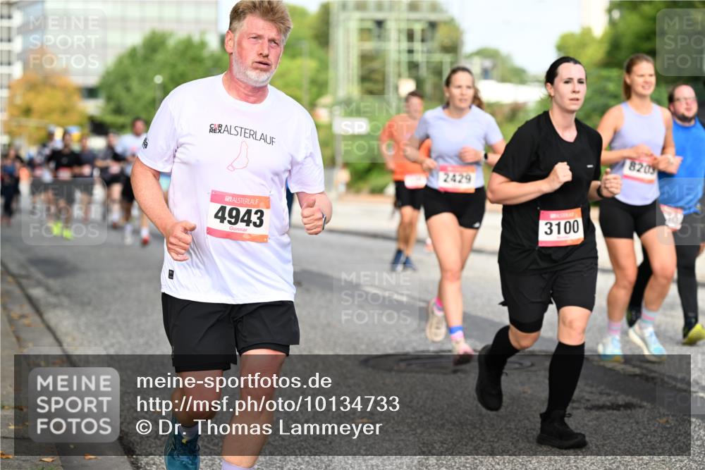 06.09.2026 - CURREX Alsterlauf Dr. Thomas Lammeyer http://msf.ph/oto/10134733 06.09.2026 10:00:13 Laufen 2429, 4943, 3100, 820 meine-sportfotos.de
