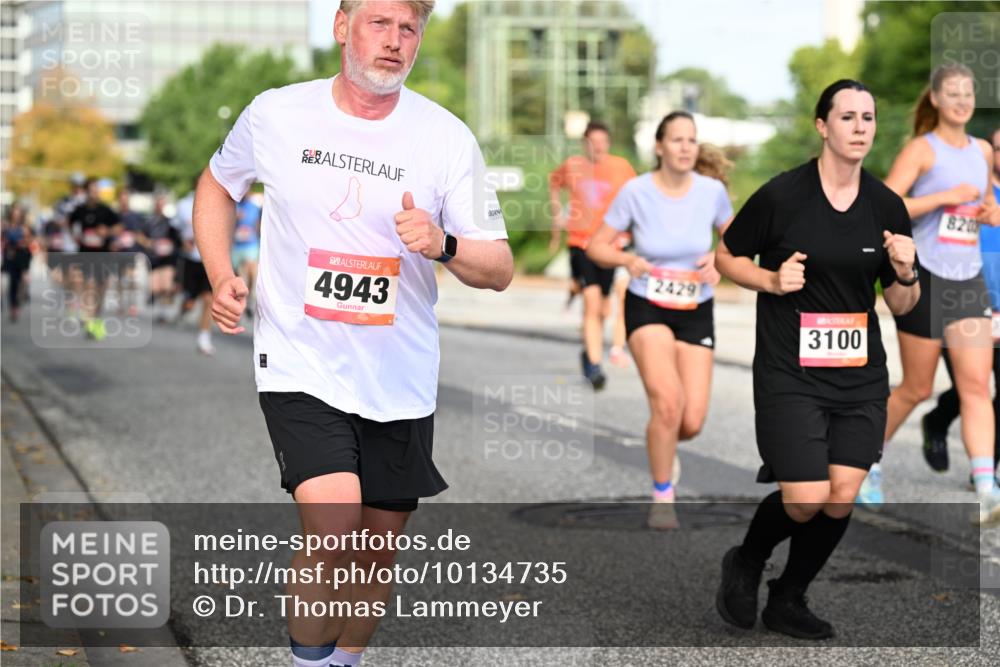 06.09.2026 - CURREX Alsterlauf Dr. Thomas Lammeyer http://msf.ph/oto/10134735 06.09.2026 10:00:13 Laufen 4943, 2429, 3100, 820 meine-sportfotos.de