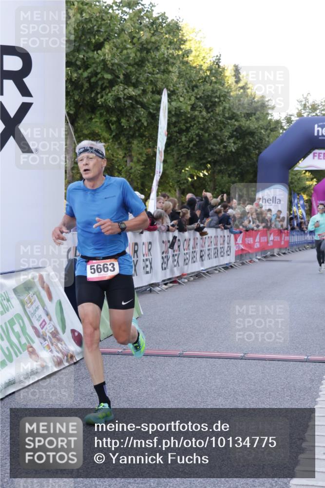 06.09.2026 - CURREX Alsterlauf Yannick Fuchs http://msf.ph/oto/10134775 06.09.2026 09:42:25 Ziel 2003, 2248, 4114, 4504, 4858, 5554, 5663, 5984, 6136, 8197 meine-sportfotos.de