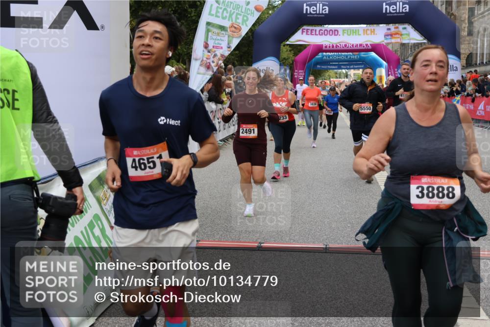 06.09.2026 - CURREX Alsterlauf Strokosch-Dieckow http://msf.ph/oto/10134779 06.09.2026 10:08:37 Ziel 2491, 2580, 3082, 3093, 3482, 3836, 3888, 3889, 4185, 4476, 4651, 5030, 5140, 5233, 5319, 5550, 5854, 6230 meine-sportfotos.de