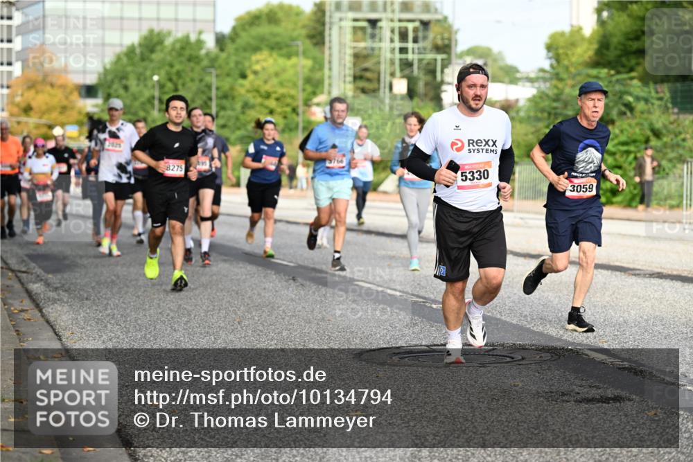 06.09.2026 - CURREX Alsterlauf Dr. Thomas Lammeyer http://msf.ph/oto/10134794 06.09.2026 10:00:18 Laufen 8275, 5330, 3059 meine-sportfotos.de