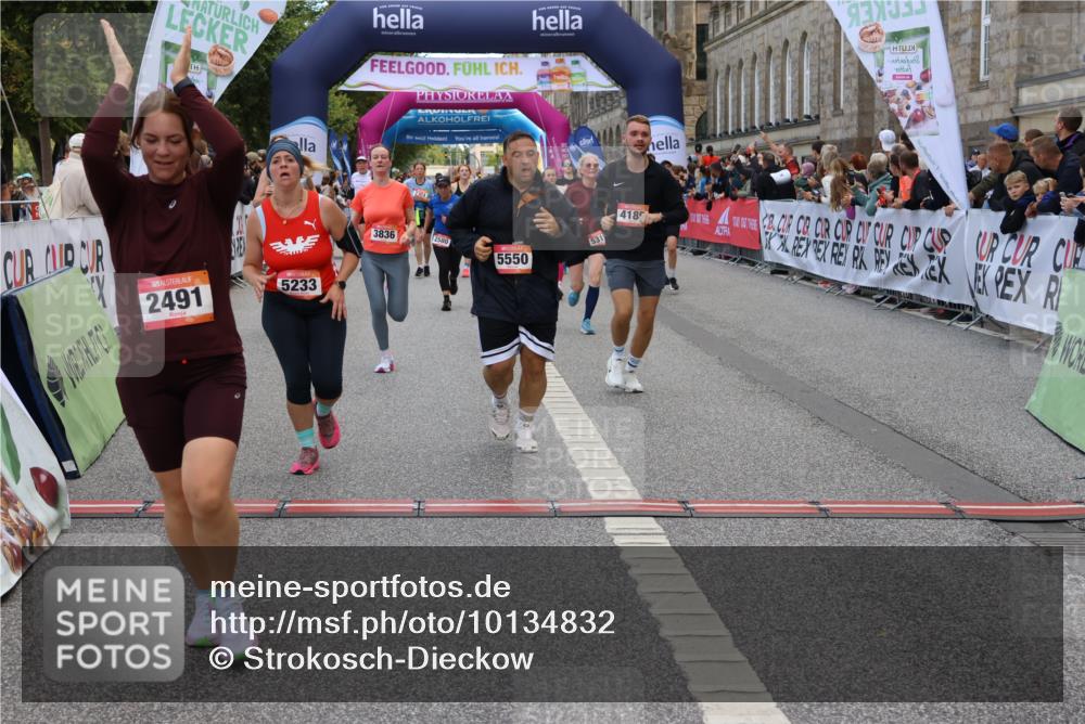 06.09.2026 - CURREX Alsterlauf Strokosch-Dieckow http://msf.ph/oto/10134832 06.09.2026 10:08:39 Ziel 2374, 2450, 2487, 2491, 2580, 3082, 3482, 3836, 3888, 3889, 4115, 4185, 4476, 4651, 5140, 5233, 5319, 5550, 5854, 8089 meine-sportfotos.de