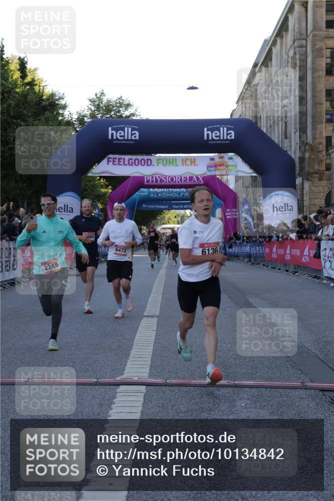 06.09.2026 - CURREX Alsterlauf Yannick Fuchs http://msf.ph/oto/10134842 06.09.2026 09:42:28 Ziel 2003, 2248, 4114, 4504, 5464, 5663, 6136, 6472, 8197 meine-sportfotos.de